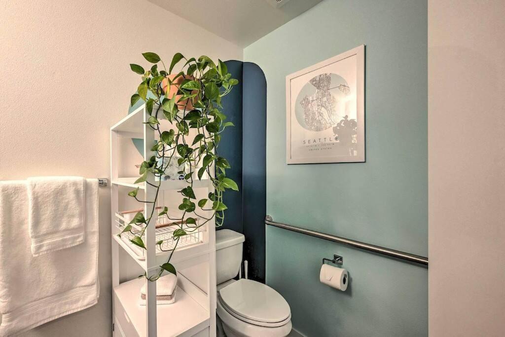 Stylish Ballard Studio 15 Mins From Space Needle ซีแอตเทิล ภายนอก รูปภาพ